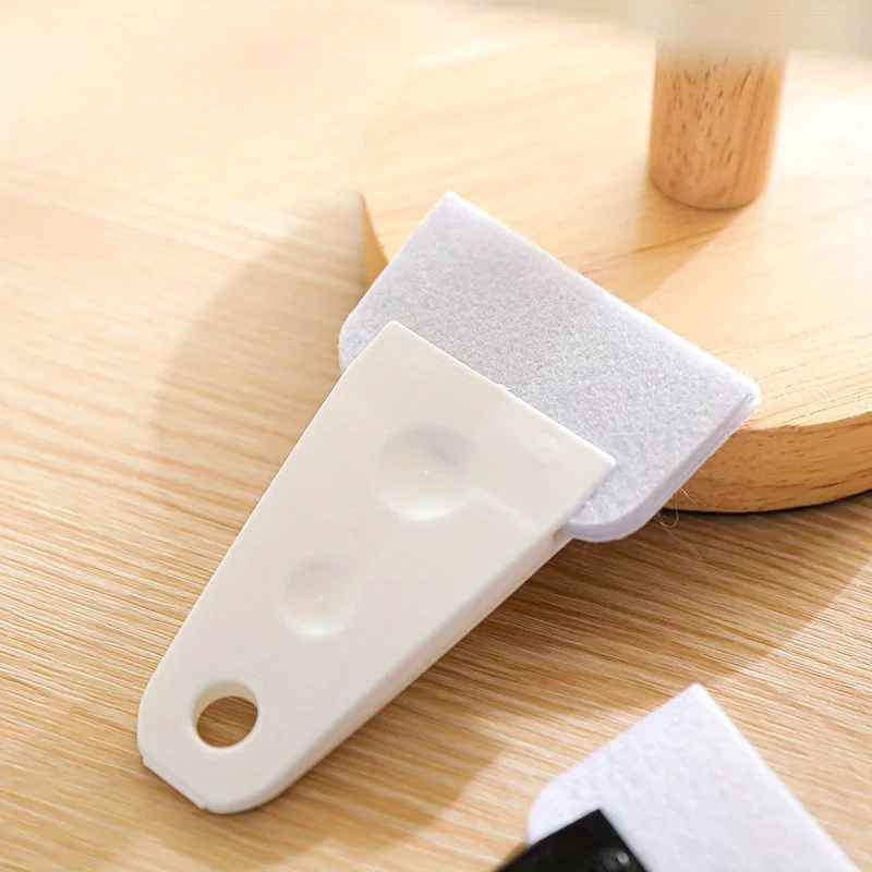 Multi-function Fan and Keyboard Cleaning Brush-Soft Bristles, No Dead Corner Dust, Suitable for Home, Dormitory, Office
