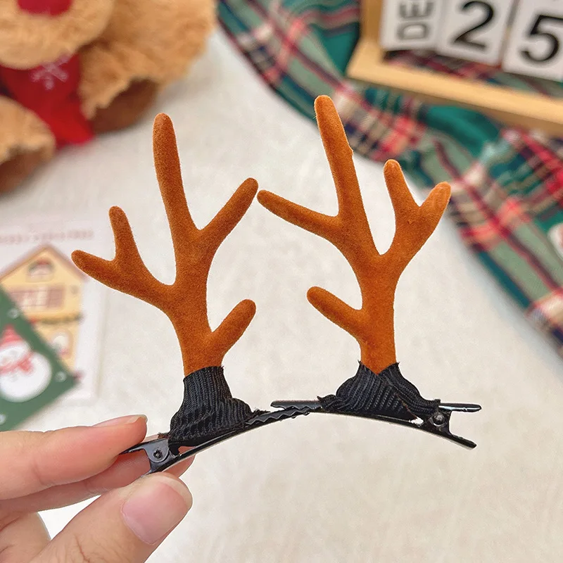 Minimalist antler hair clip - brown