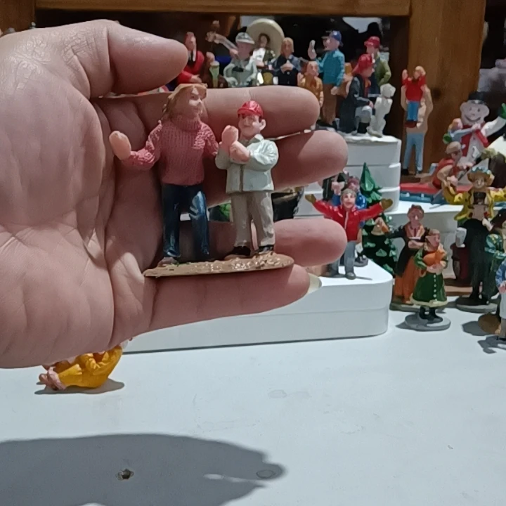 

resin figure mental psychological sand table game box court therapy mother and son