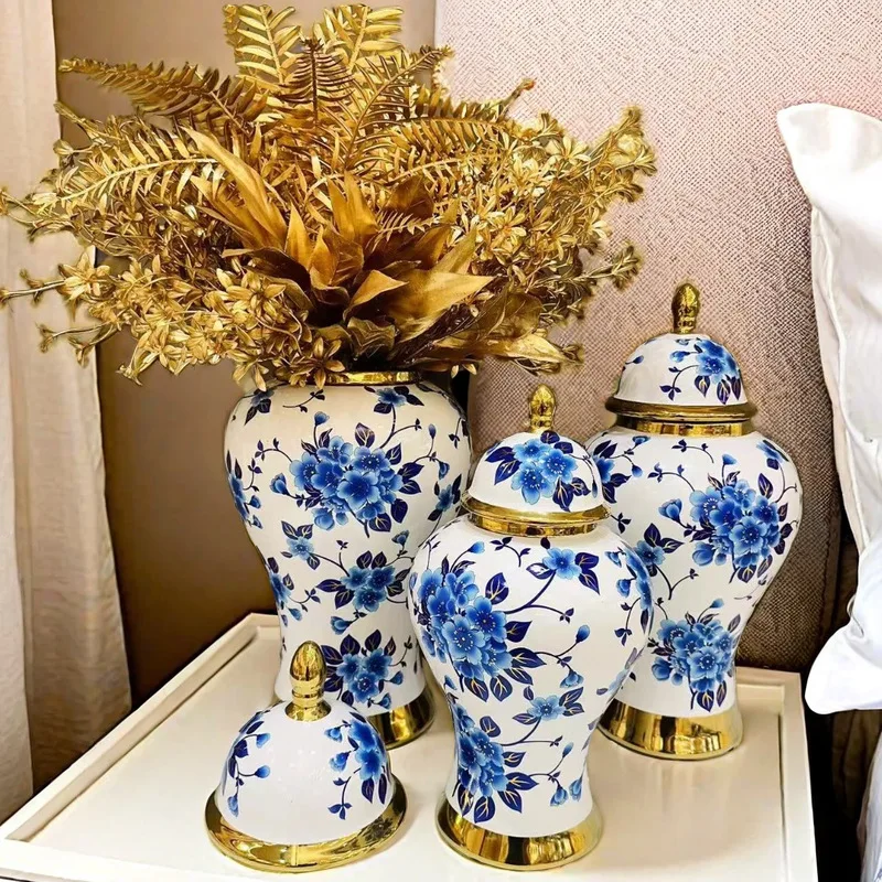 European style electroplated golden ceramic vase model room, hotel living room, light luxury handicraft decoration 3