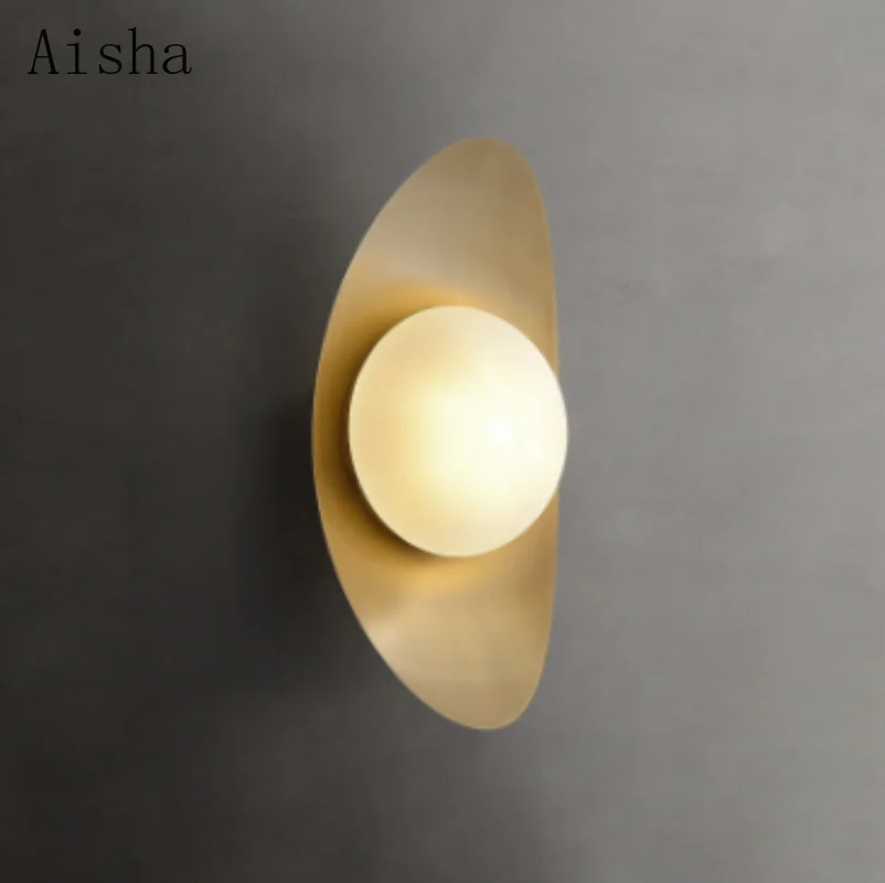 

LED Wall Lamp Nordic gold Bedroom Bedside Wall Lights Postmodern Creative Livingroom Aisle Corridor Lamps Home Decors Sconces