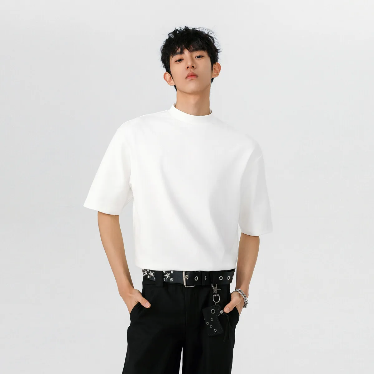 T-shirt da uomo in cotone bianco nero manica corta Sport PALESTRA Corsa T-shirt fitness Top per uomo T-shirt casual con collo a lupetto - immagine 2