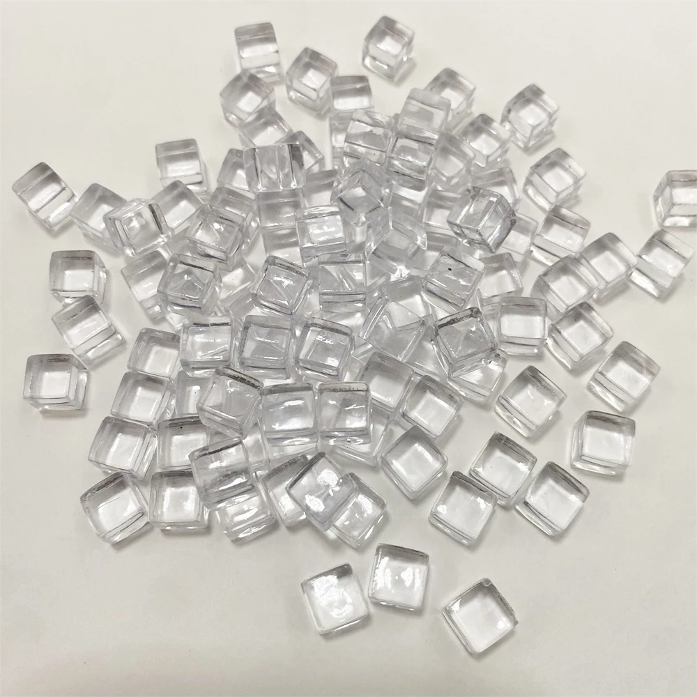 Set of 100 Clear Acrylic Dice