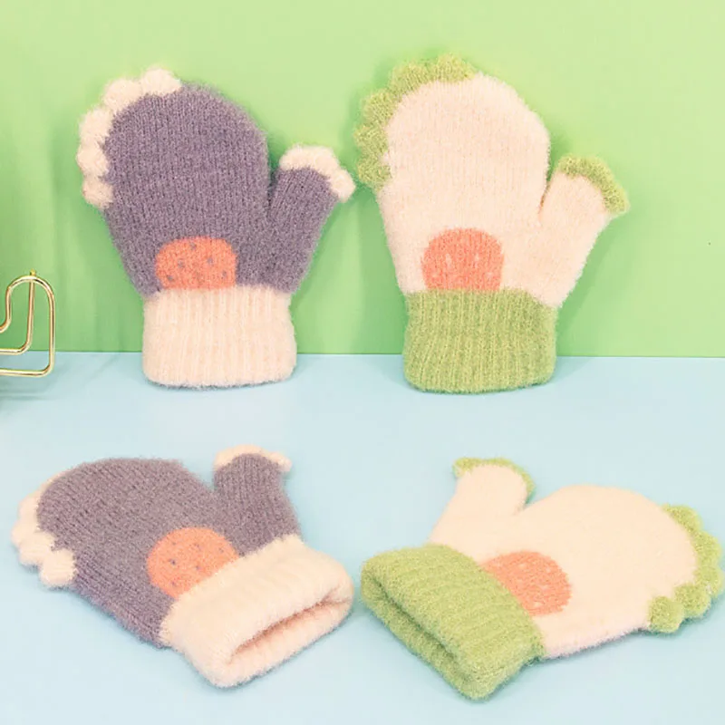 Warm Plush Thick Warm Baby Gloves Winter Knitting Mittens Children Toddler Cartoon Full Finger Gloves For 2-8Y Kids Gloves