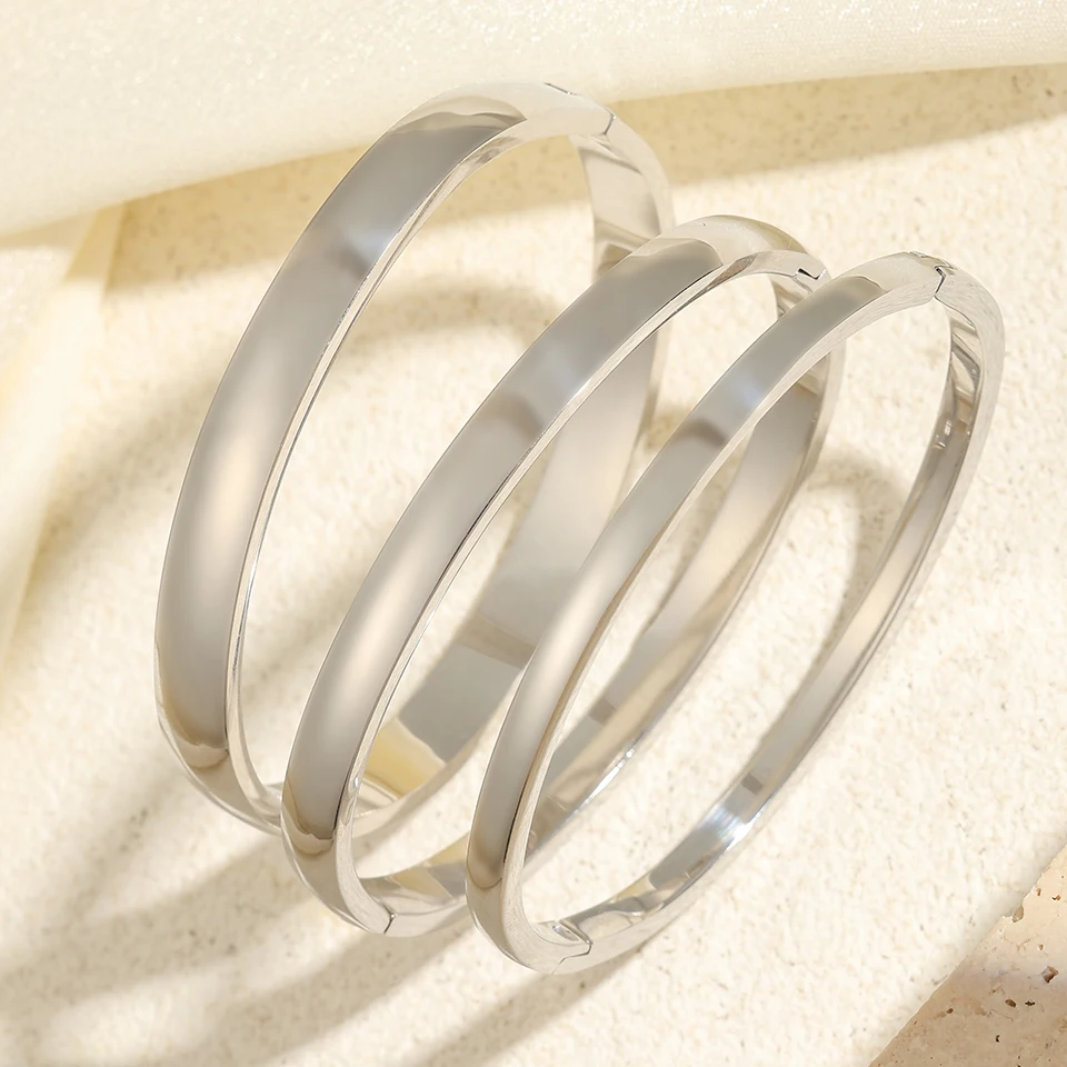 Elegant Stainless Steel Women's Bracelet - Simple, Smooth, and Rust-Proof Jewelry Gift