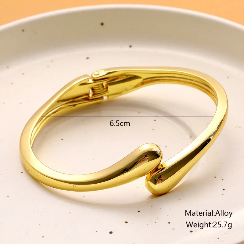 Luxury Trendy Gold Color Heavy Metal Bangles for Women Exaggerated Punk Irregular Geometric Bracelet Party Banquet Jewelry New 2