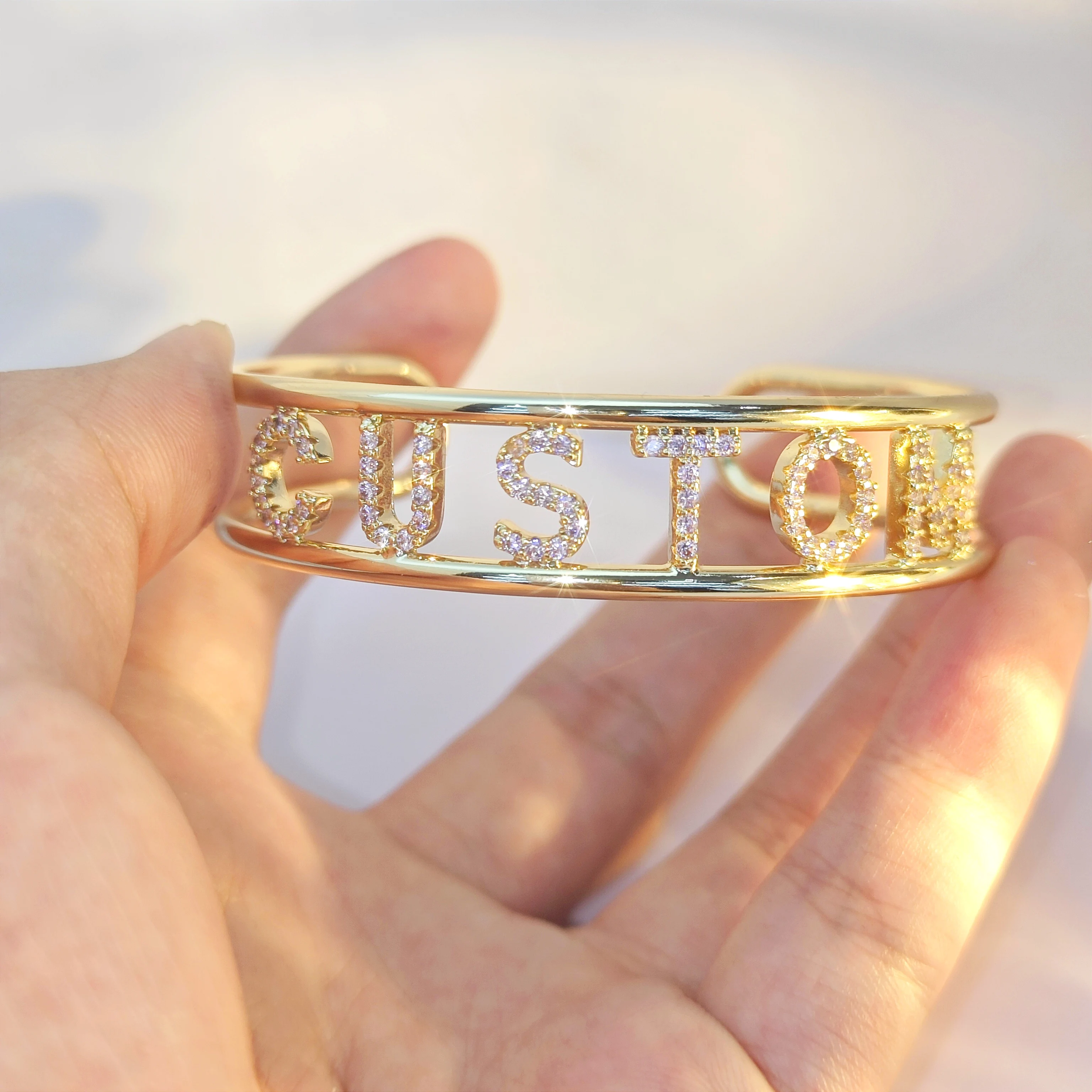Customized Colorful Zircon 9mm Letters Bangle Green Stone Letter Custom Women Bracelet Bangle Jewelry