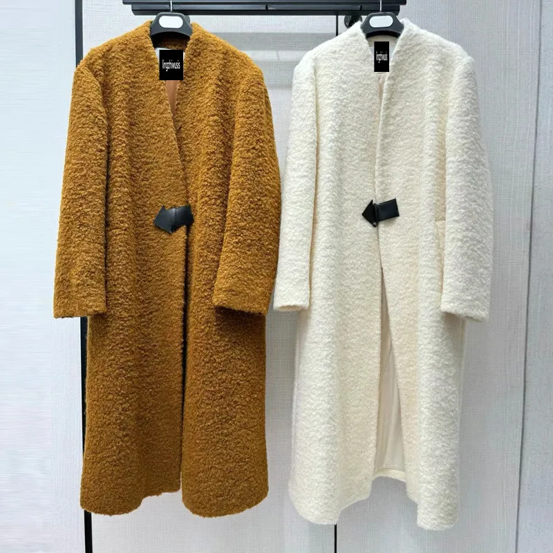 

Women Wool Coat 2023 Winter V-Neck Long Sleeve Warm Woolen Outerwear White Cashmere Trench Mohair Top New Arrive