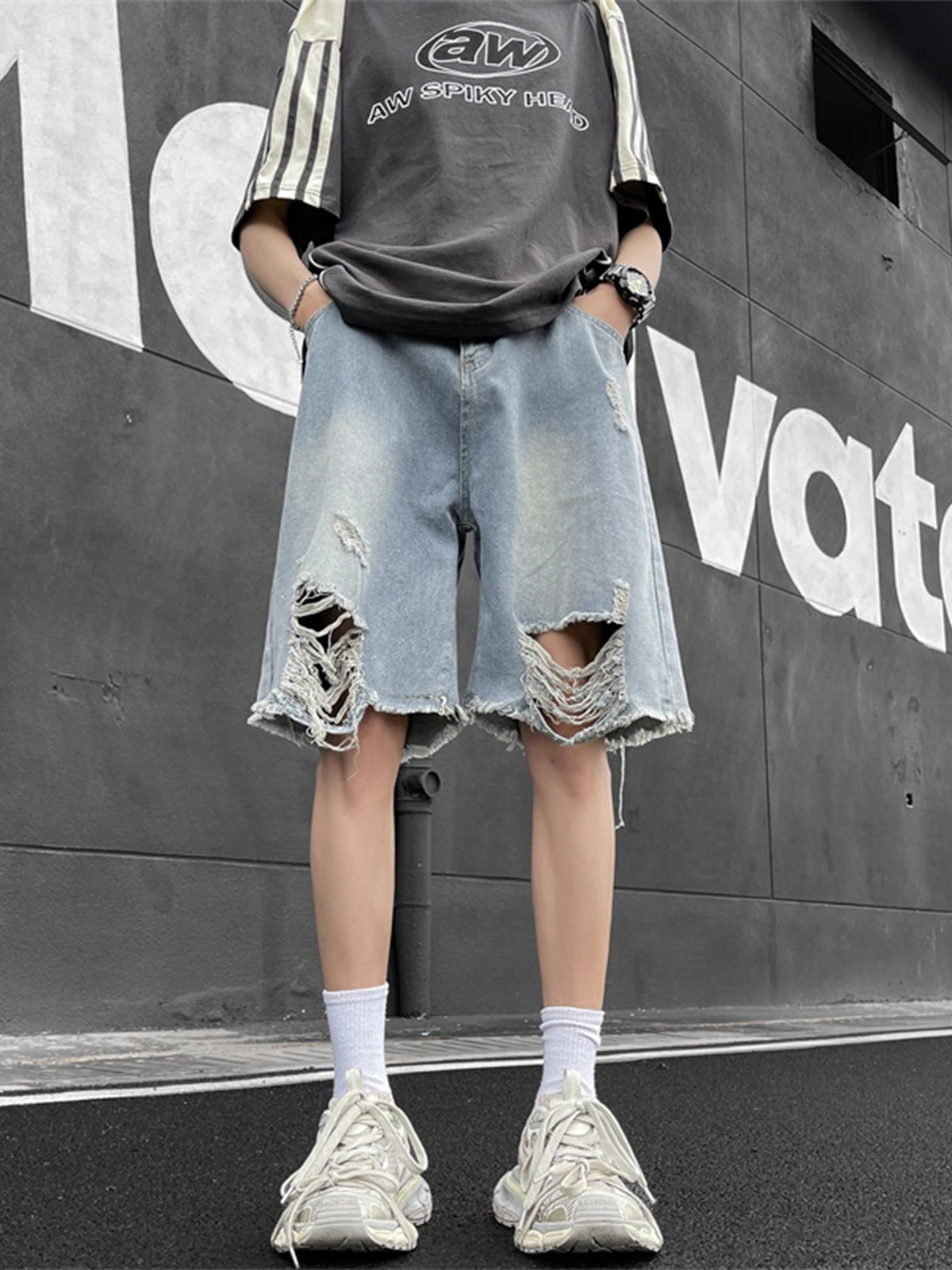 

Мужские рваные джинсовые шорты, синие зауженные джинсовые шорты с большими дырками, модель B36 в винтажном стиле на лето, 2024