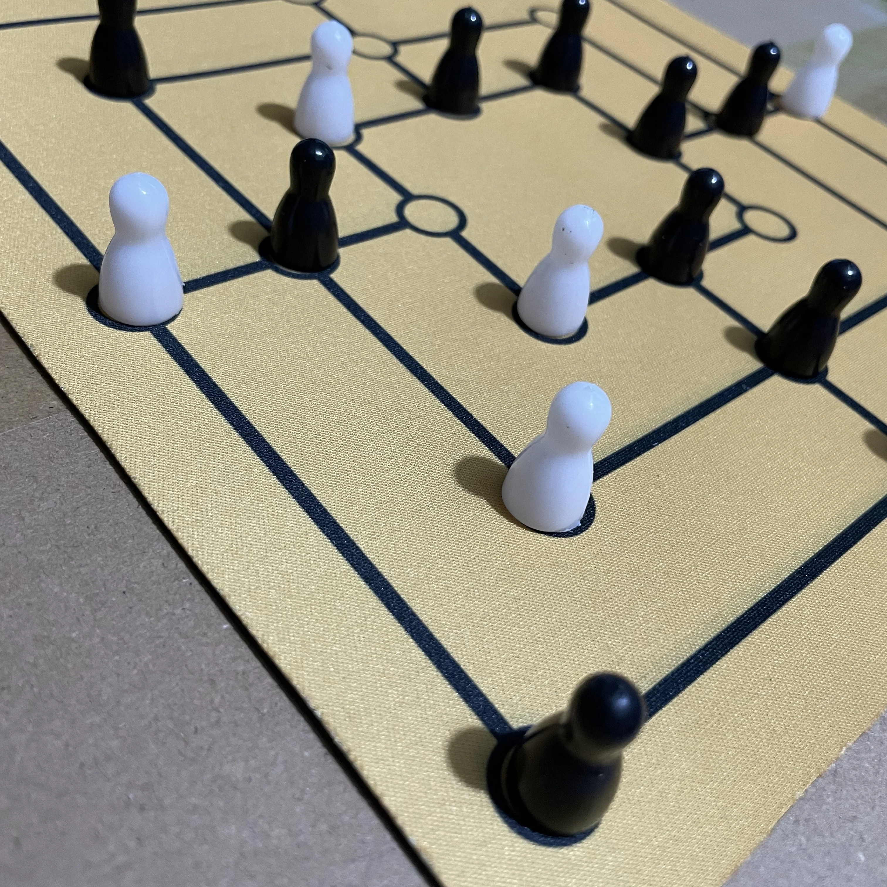 Nine Men's Morris Rubber Pad Mouse Pad Material Chessboard 24cm Portable Chess Game board game,table games