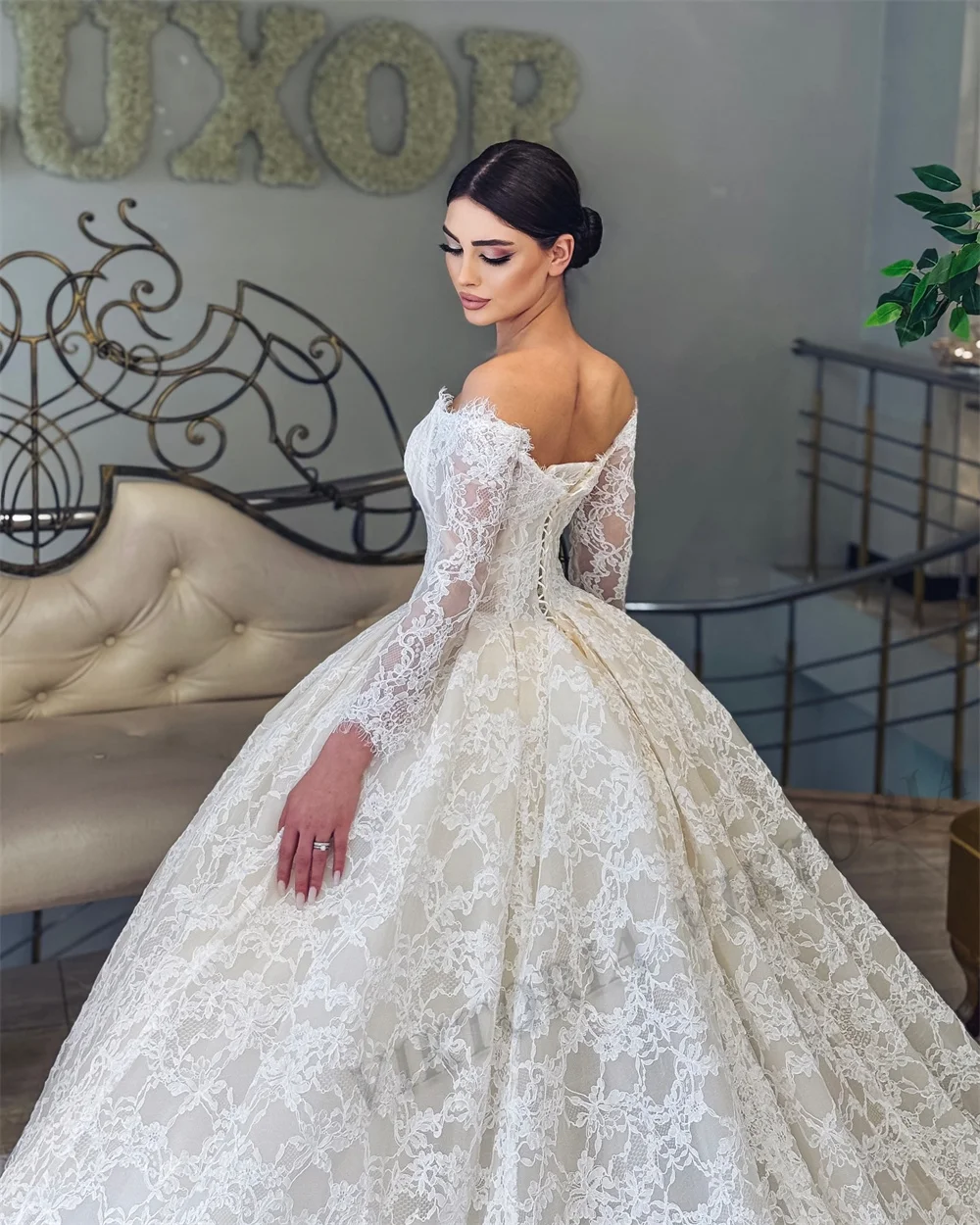 green emerald velvet dress A-line Modest Lace Vintage Roman Long Beach Wedding Dresses WD006 –  bridalsew main image 0
