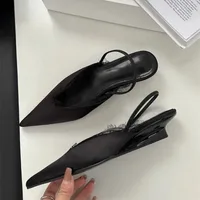 Sandales d'été à bout pointu pour femmes, chaussures à talons hauts, mode Banquet, robe de fête de mariage, escarpins de styliste, 2025 5