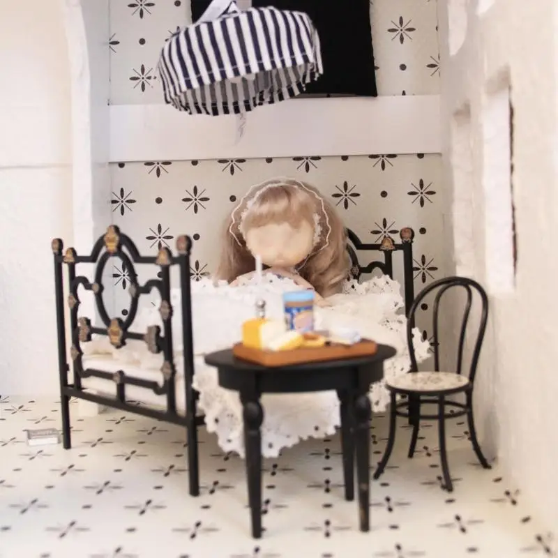 Eisen-Miniaturbett mit realistischen für Puppenhaus-Schlafzimmermöbel-Enthusiasten und Sammler-Ausstellungszubehör A2UB – Detail 8