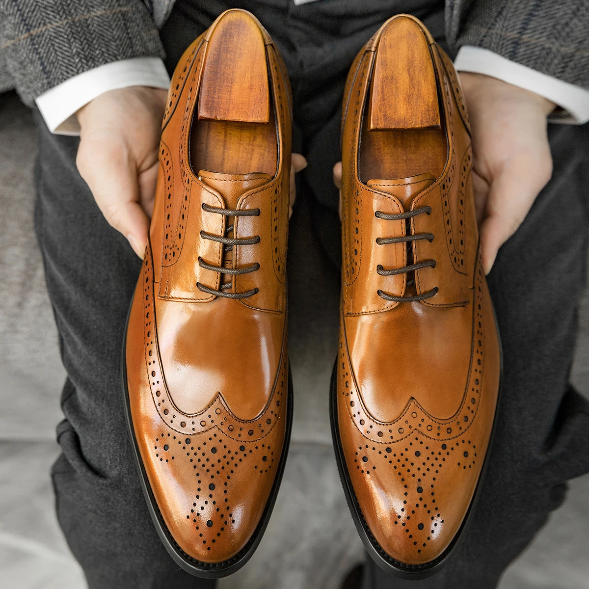 Hanmce Shoes For Men Multi-color Fashion Breathable Leather Businese Wedding Brogue Shoes