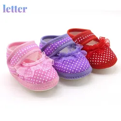 Chaussures en dentelle à pois pour nouveau né fille, semelle souple, chaussures plates chaudes et décontractées 