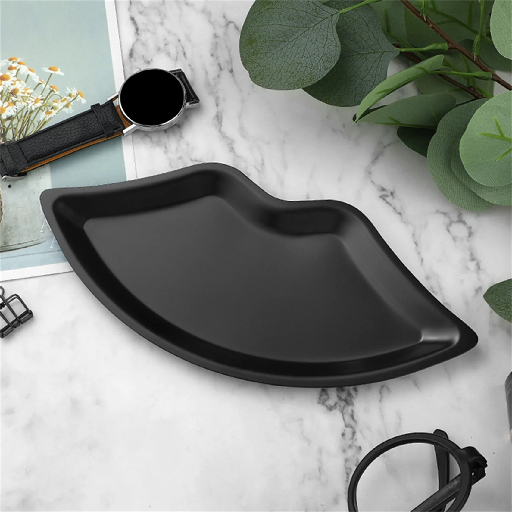 Korean Ins Style Stainless Steel Lip Shaped Home Cosmetics Metal Female Jewelry Storage Tray Decorative 4