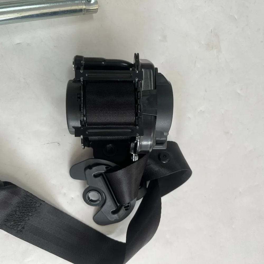 FJ7Z78611B09BL FJ7Z78611B08BM Seat Belt with Pre-tensioner D and P Side for 2015- Lincoln MKC Lap and Shoulder Belt Assy