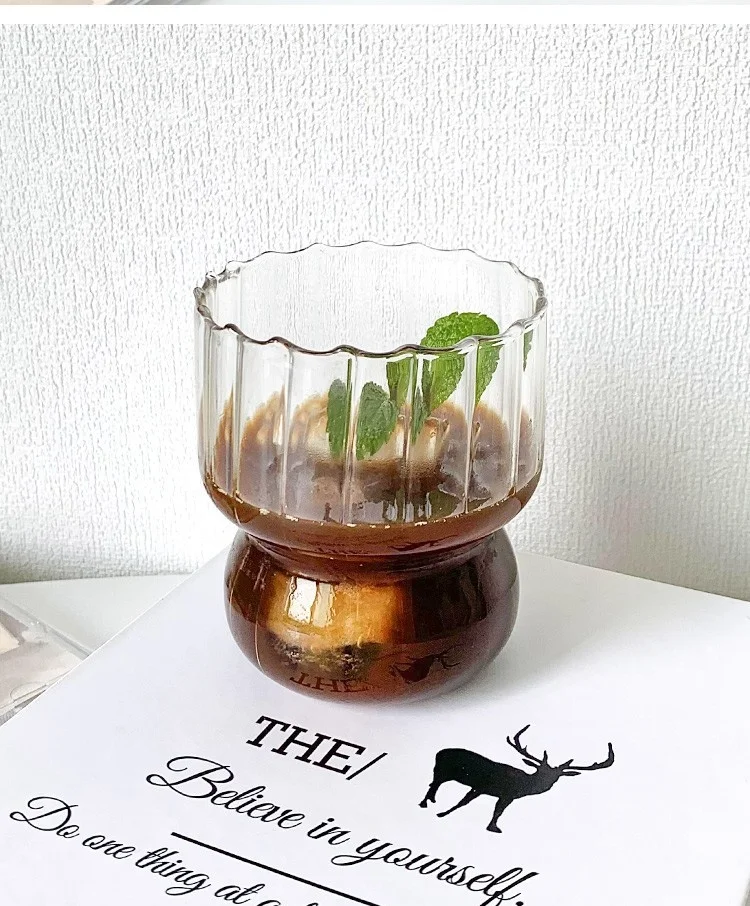 Tasses en Verre Isolées Machatea avec Colonnes Rayées