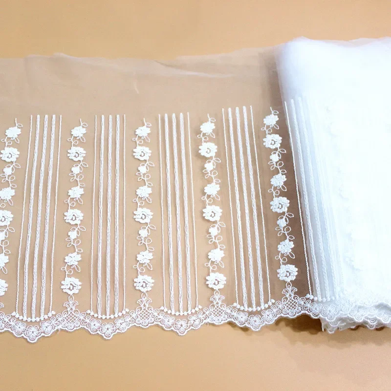 Nastro In Pizzo Bianco 3D - 4.5m Con Ricami, Elastico, Per Abiti, Costumi E Fai-Da-Te - Foto 9