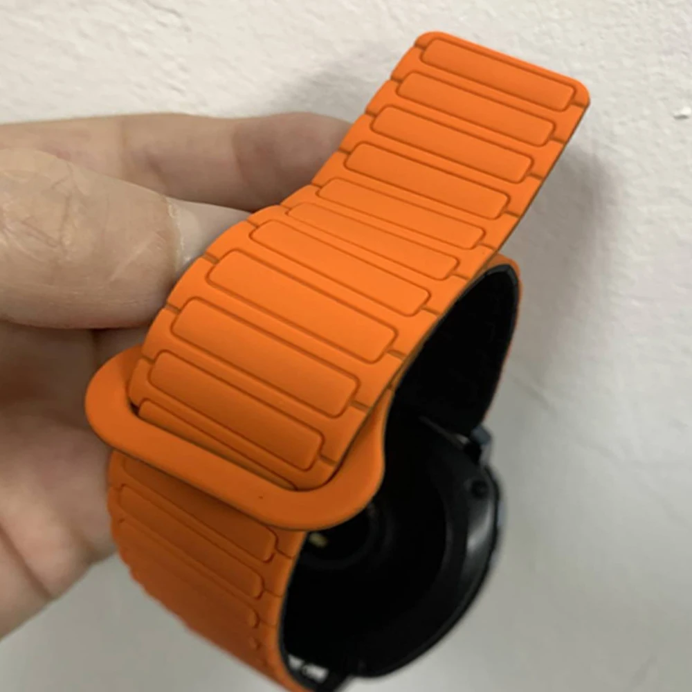 Silicone Magnetic Strap - Enhanced Comfort and Style Bracelet with Versatile Sizing Options