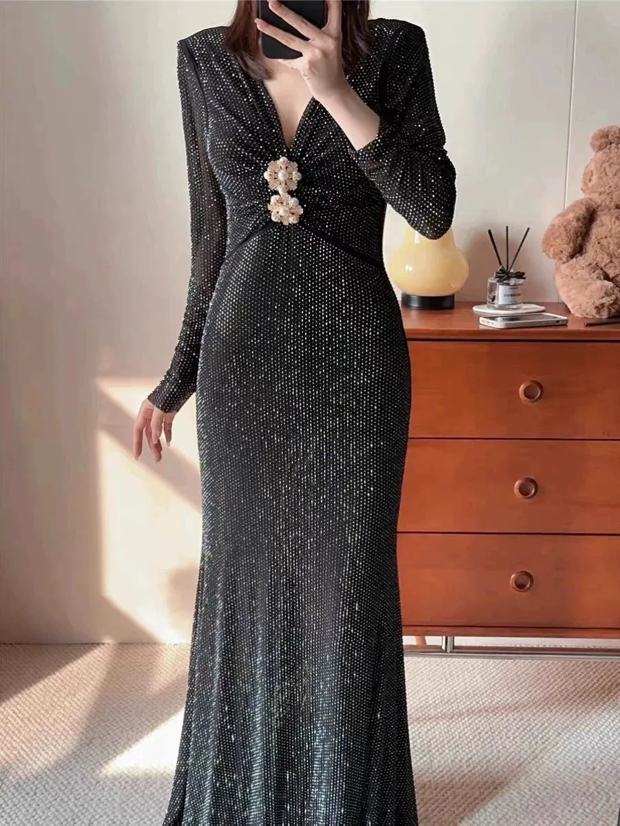 Luxury Runway Elegant Women Sexy V Neck Diamonds Shiny Party Dress New  Spring Gold Large Button Bodycon Mermaid Black Prom Robe - AliExpress  200000345