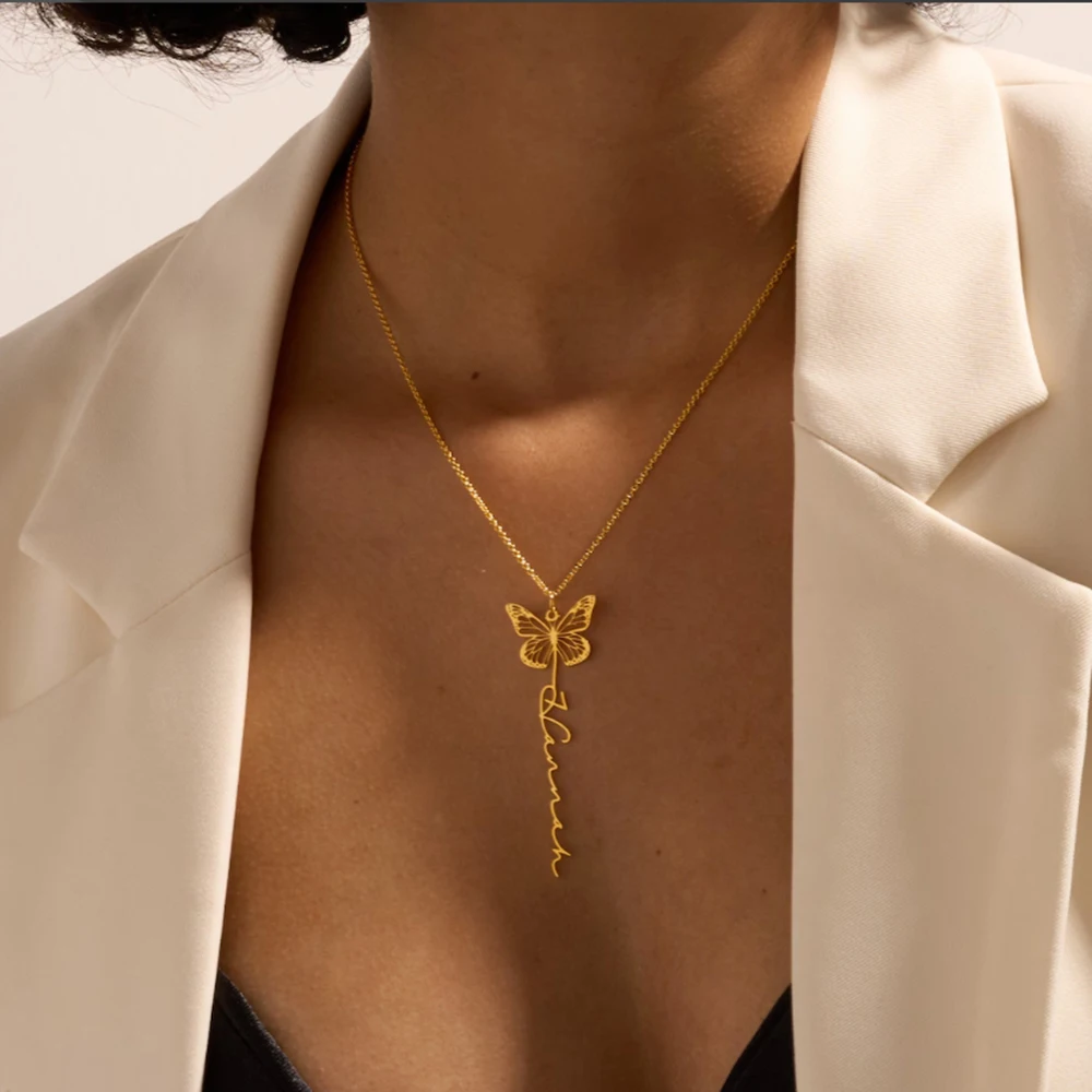 

Exquisite Butterfly Name Necklace Personalized Name Necklace Customized Jewelry for Mom and Her Personalized Gift