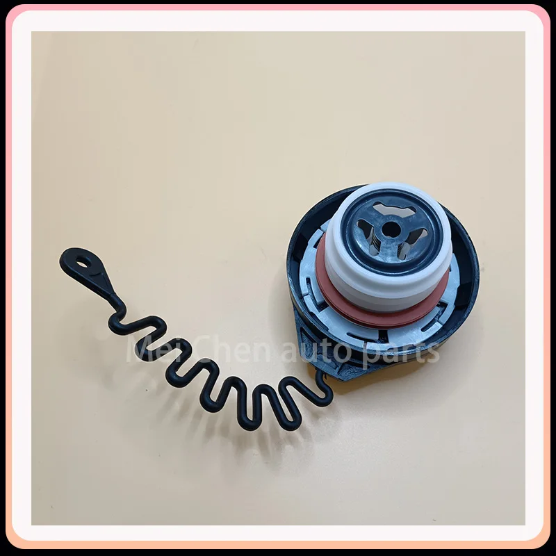 Car Fuel Tank Cap for Volvo S60 S80 V60 V70 XC60 XC70 XC90 S40 V50 C30 C70 Oil Cover Lid 31261716 31261589 31392044 30742325 fuel tank cover fuel tank cap fuel cap