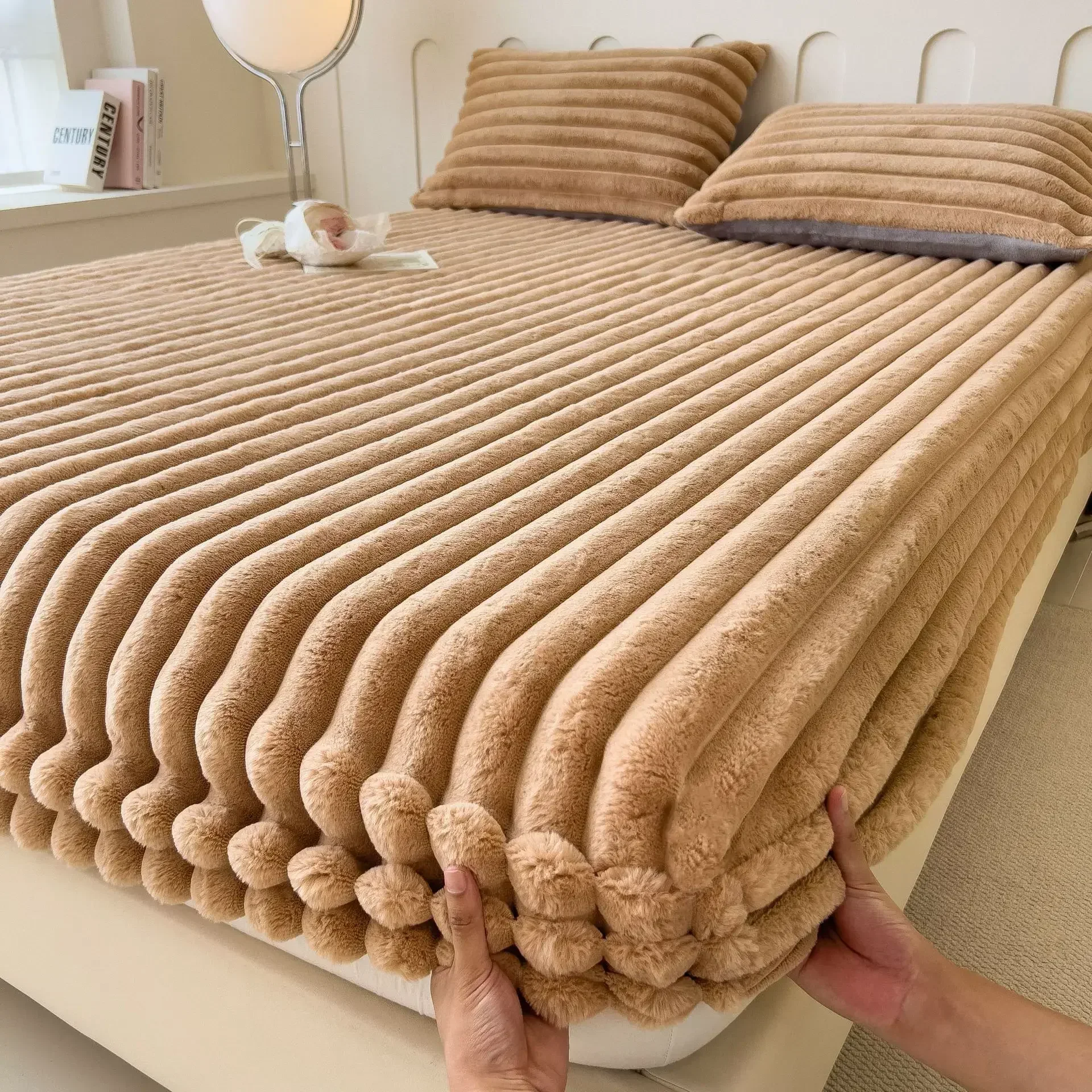 1pc Winter Warm Bed Sheet with Elastic Band Single/Queen/King Mattress Cover Thick Coral Fleece Fluffy Fitted Bed Sheets for Bed 5