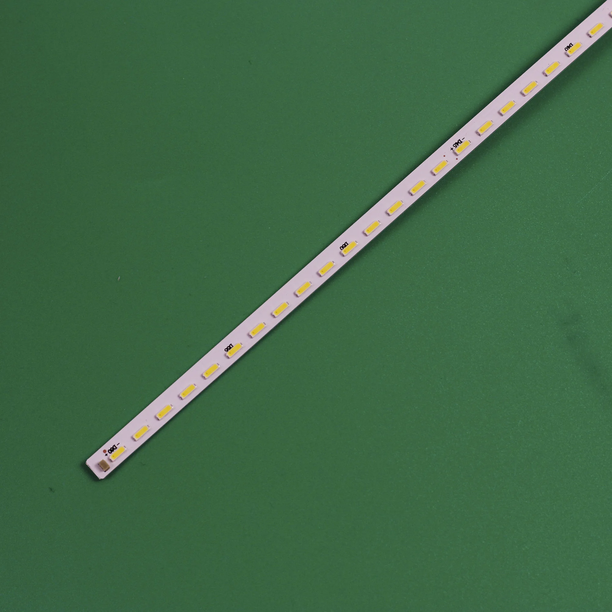LED Strip FOR SKYWORTH 32K1Y SEL320HY-CD0300-X3 32E510E 32E660C 32E5DHR 32E690C Light bar 2D01478 YAL13-06040140-00 ShineOn2D01478 REV.A