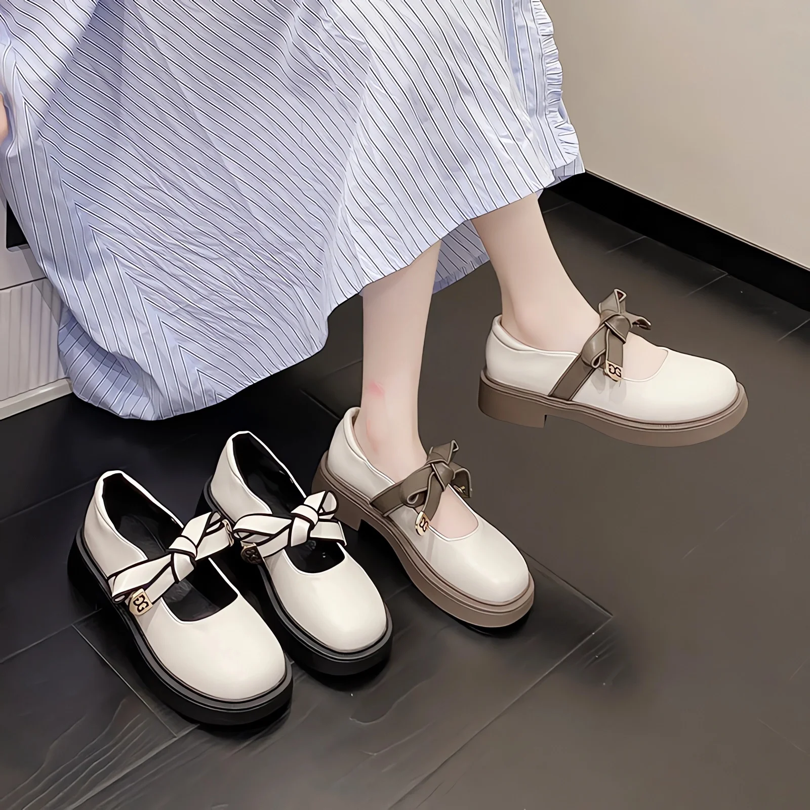 

2024 New Hot Autumn Soft Sweet Mary Janes Women Bowknot Leather Shoes Round-toe Women's Low Heel Designer Casual Sandals Woman