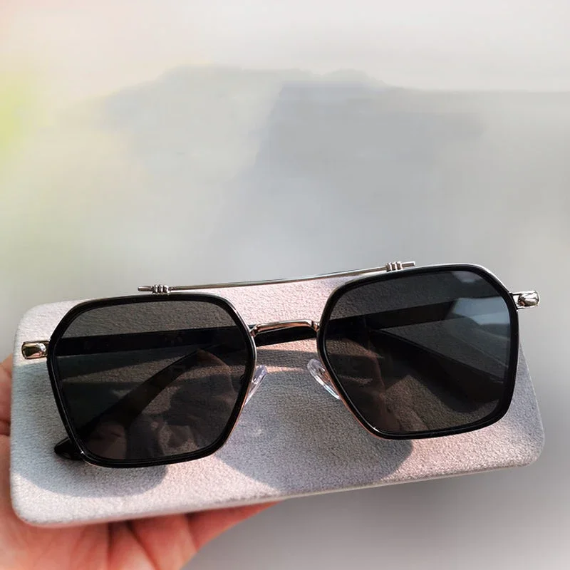 Night Vision Glasses Polarized Sunglasses Steampunk Sunglasses Clip On Sunglasses Sunglasses Clips Semi Rimless Sunglasses Sports Sunglasses Glass Frames Intelligent Photochromic Sunglasses For Men Professional Day Night Driver UV400 Retro Luxury Design