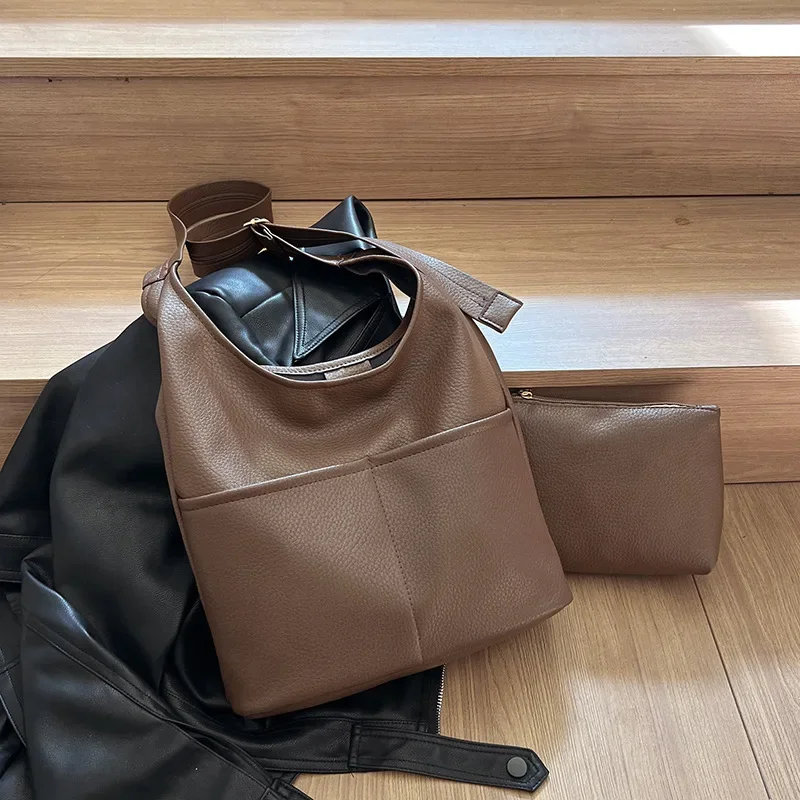 Winter Retro Niche Crossbody Bag New Women's Luxury Brand Shoulder Bag Popular Personality Fashion Mother Bucket Crossbody Bag