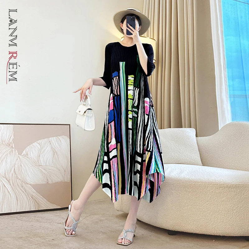 LANMREM Black Irregular Printting Pleated Women's Dress Round Collar Elastic Loose Three Quarter Sleeve Chic New Dresses 2DB3923