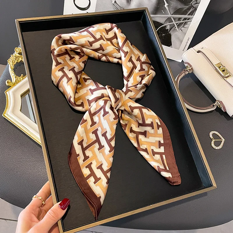 New Four Seasons Fashion Print Silk Square Scarf 70x70cm Fashionable Four Seasons Headband Luxury Sunscreen Shawl Bandannas 2025