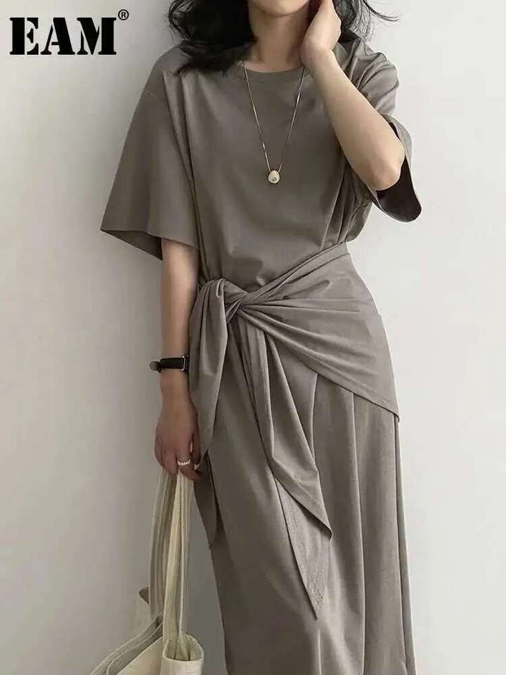 EAM Women Gray Big Size Removeable Lace-up T-shirt Dress New Round Neck Short Sleeve Fashion Tide Spring Autumn 2025 30A3264