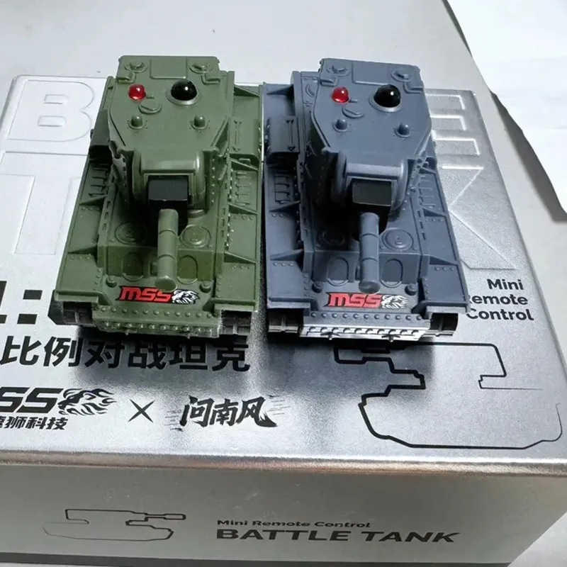 1:64 미니 원격 제어 전투 탱크 풀 스케일 적외선 포켓 장난감 PVC 데스크탑 전장 멀티플레이어 PK 생일 선물 (남성용)