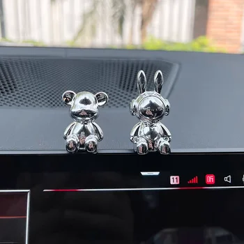 Cartoon Rabbit Bear Decorazione interna per auto Console centrale Decor Personalità Camera Tavolo Scrivania Home Office Figurine in miniatura