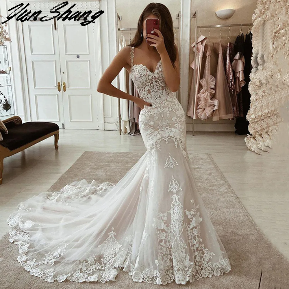 YunShang Spaghetti Straps Wedding Dress V-Neck Lace Appliques New Sexy Mermaid Bride Gown Backless Court Train Vestidos De Noiva