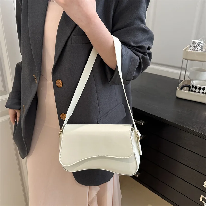 Borsa sotto le ascelle da donna, tinta unita 2025 Borsa a tracolla singola dal nuovo design alla moda, borse quadrate piccole con temperamento - immagine 4