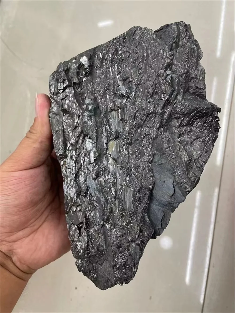 Shungite Natural Raw Stone Healing Crystals Protection Ore Bulk Wicca Spiritual Reiki Gravel Root Chakra Stones Water Cleaner 2