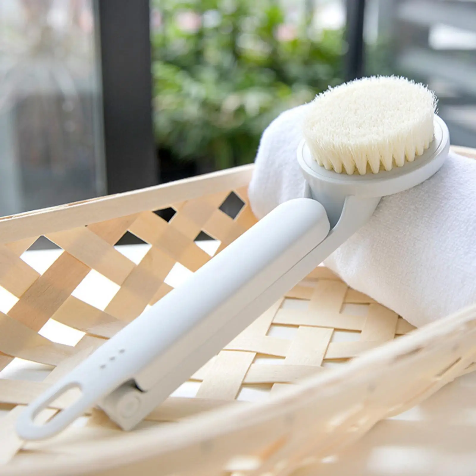 Folding Design Shower Brush Long Handle Back Spa Bath Scrubber Clean