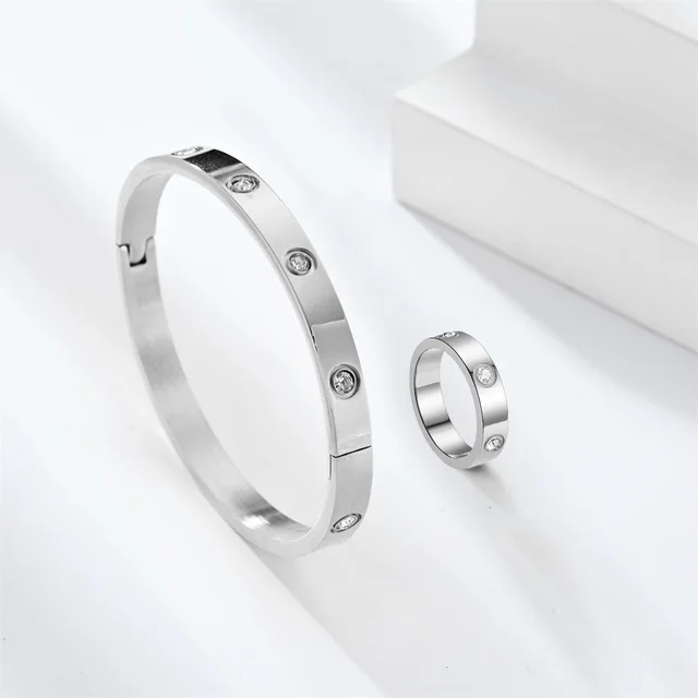2Pcs Beautiful Lovers Bracelets Woman Bracelets Stainless Steel Bangles and Rings Cubic Zirconia Golden Women Jewelry Set 2