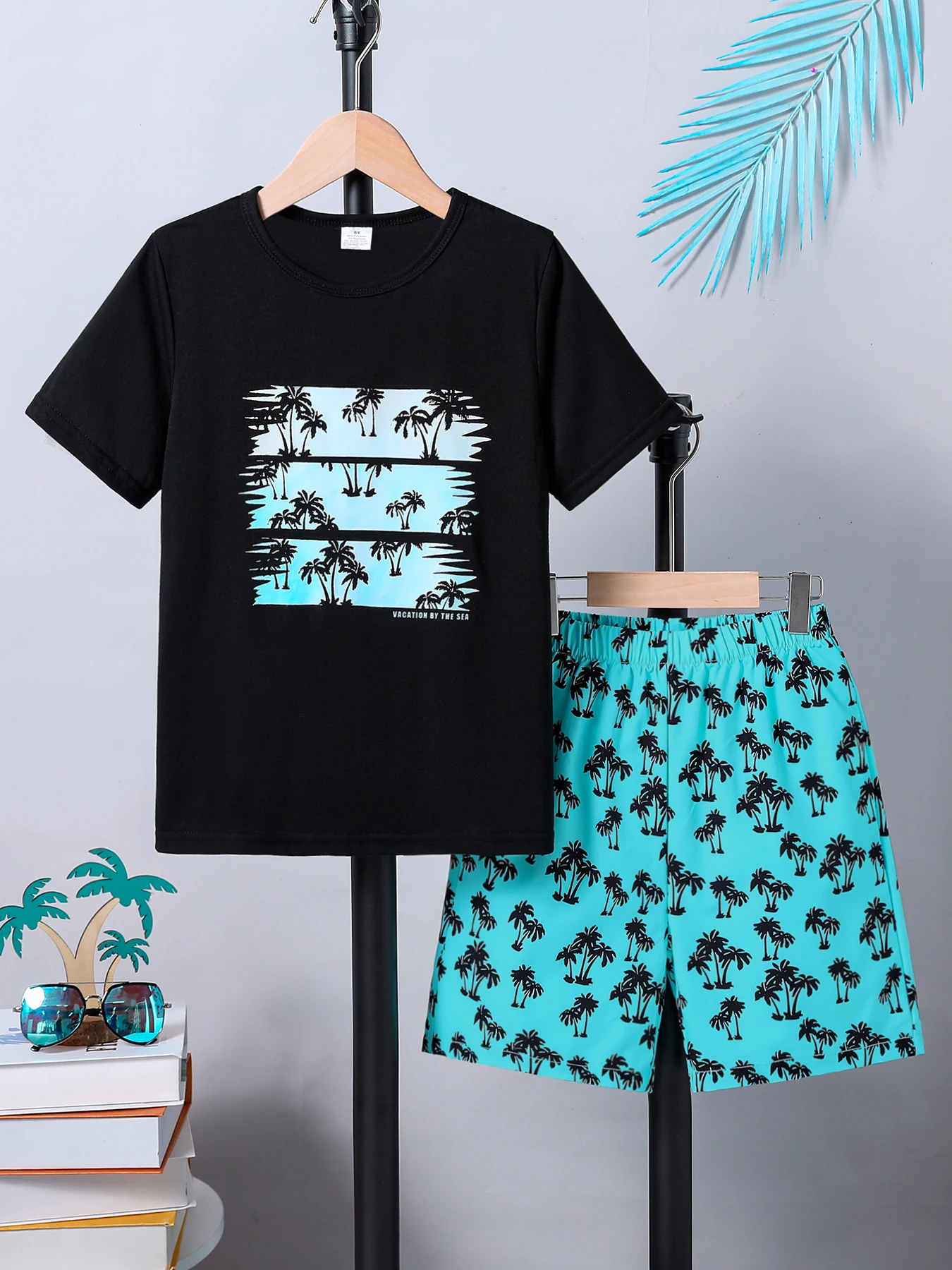 Boys' and children's 2-piece set, fashionable and casual thin breathable printed T-shirt+printed shorts 1