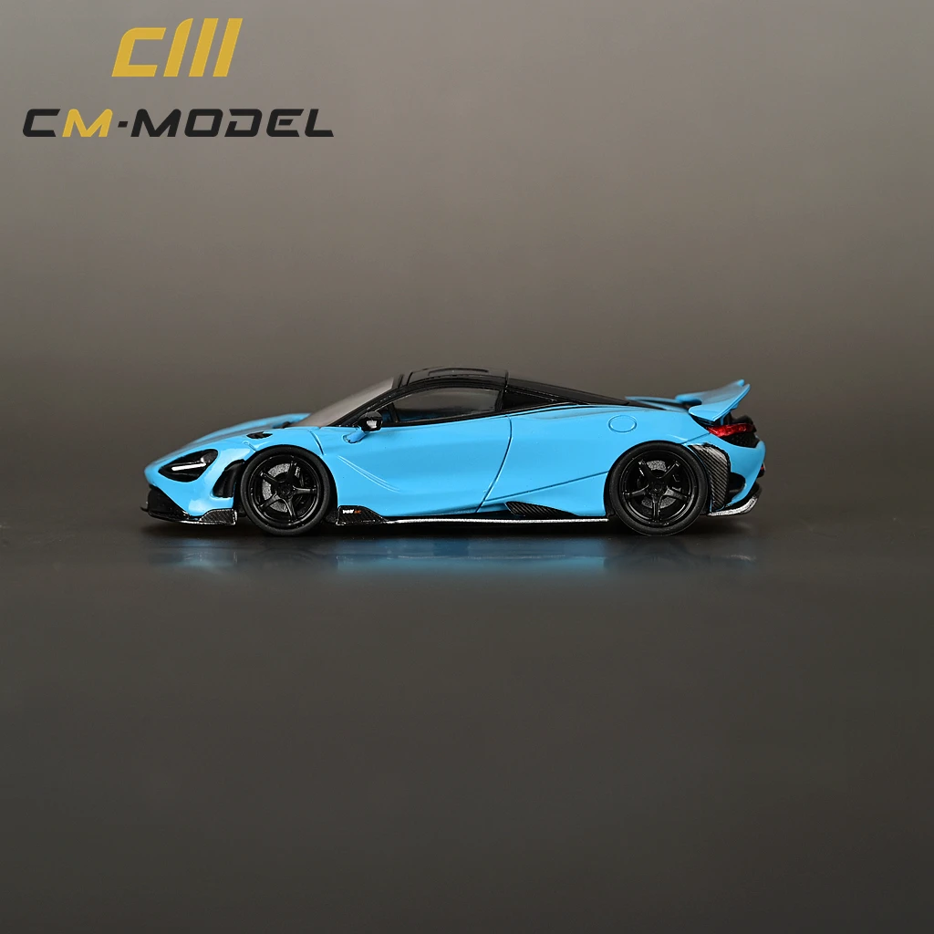 

CMModel 1/64 Mclaren 765LT Diecast Modelcar babyblue