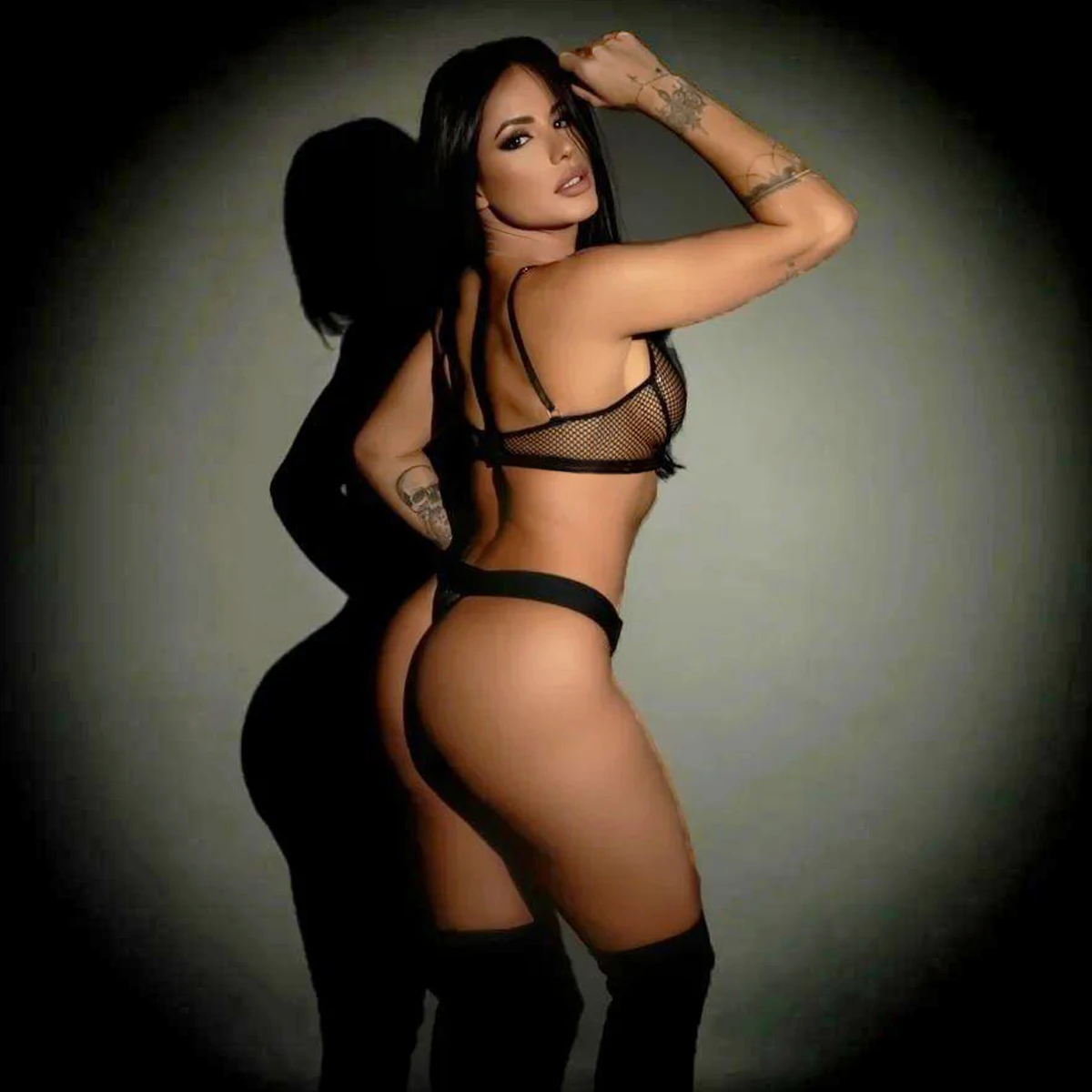 Soutien-gorge en maille transparente 7.0 pour femmes, string à manches longues, chemisier ultra court, uniforme séduisant sexy, ensemble de lingerie