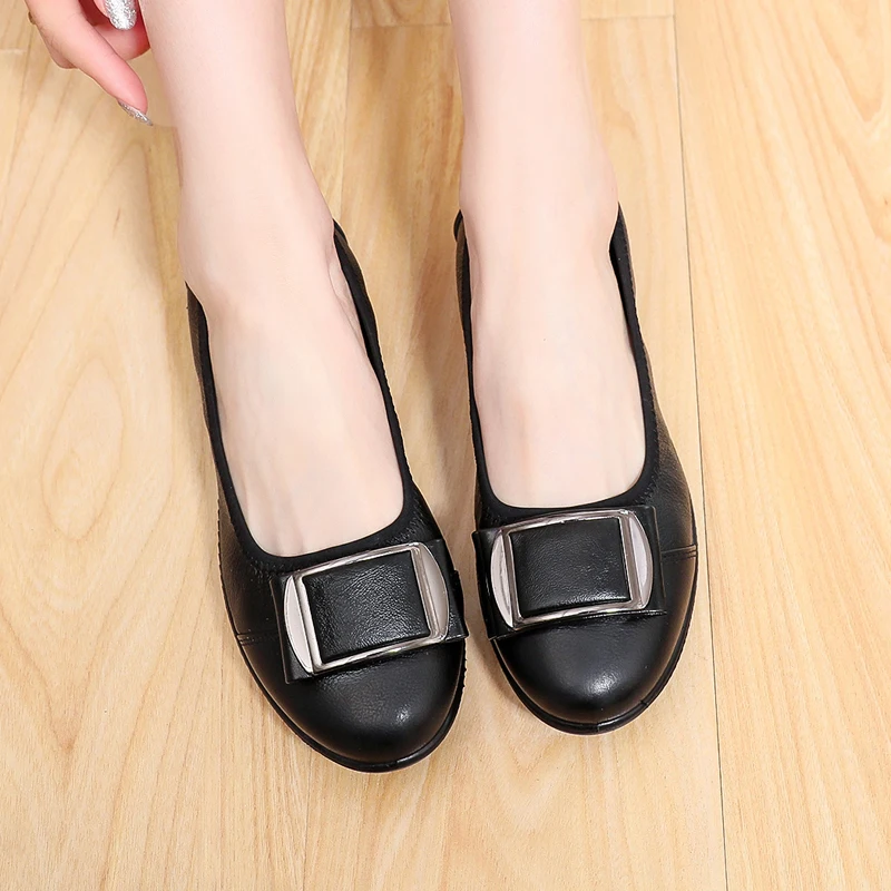 40-41-43 extra large size women's shoes leather shoes 34 shallow mouth cowhide mother shoes 42 all-match flat leather shoes wome