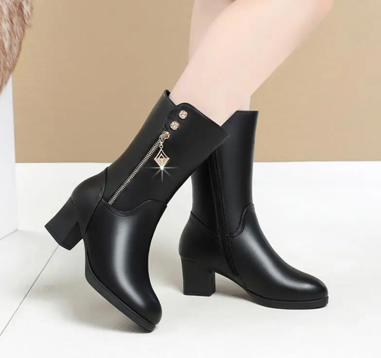 Women Leather Boots Genuine Leather Plush Boots Winter Warm