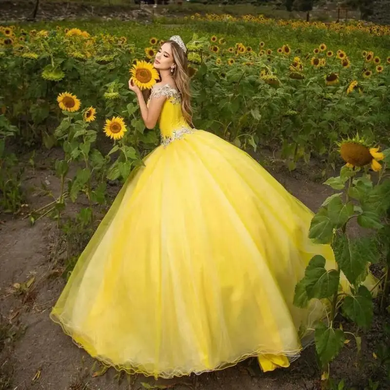 

Yellow Princess Quinceanera Dresses 2024 Deep V Neck Beading Ball Gown Sweet 16 Dress Vestidos De 15 Anos Quinceañera