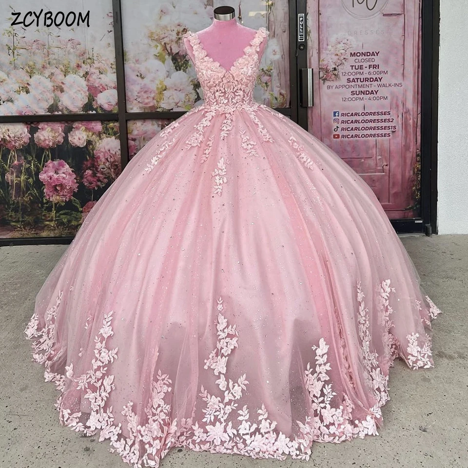 

Charming Spaghetti Strap Open Back Sequin Pearls Flowers Evening Dress 2024 Ball Gown Floor Length Backless Quinceanera Dress