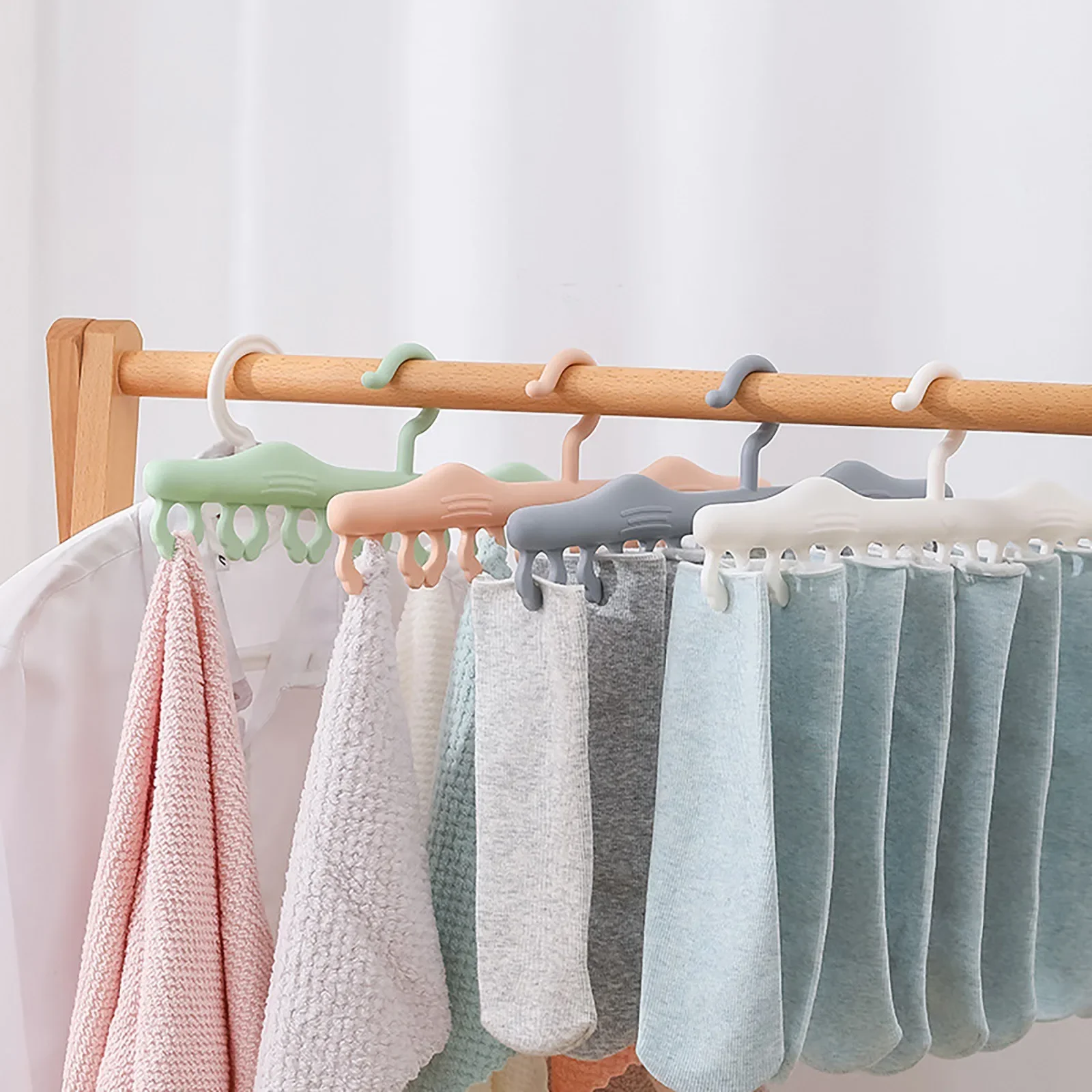 Clothes Hanger Organizer Closet Organizer Space Saving Hanger Multi-port Magic Hanger Plastic Scarf Hangers For Clothes 1